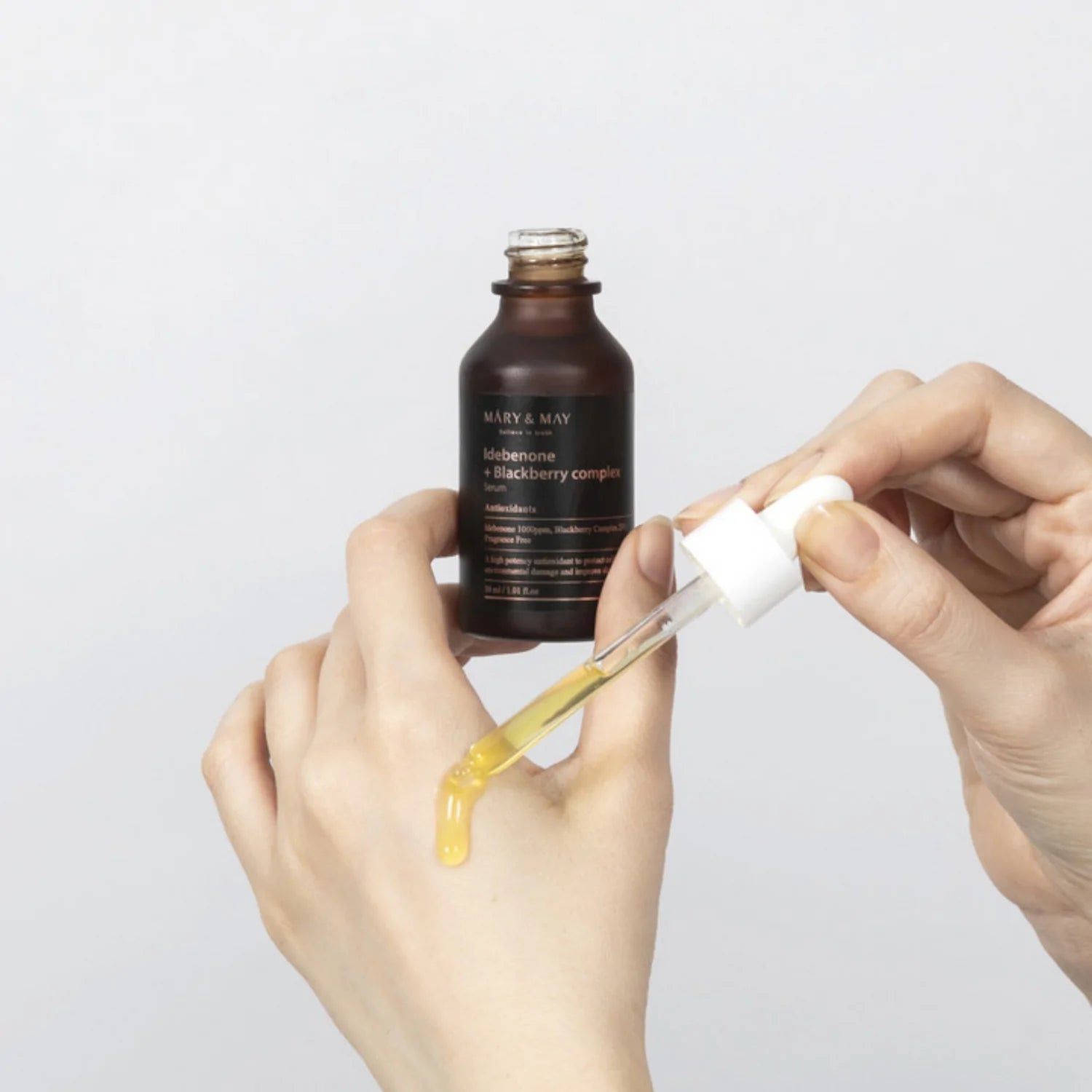 MARY & MAY - Idebenone + Blackberry Complex Serum